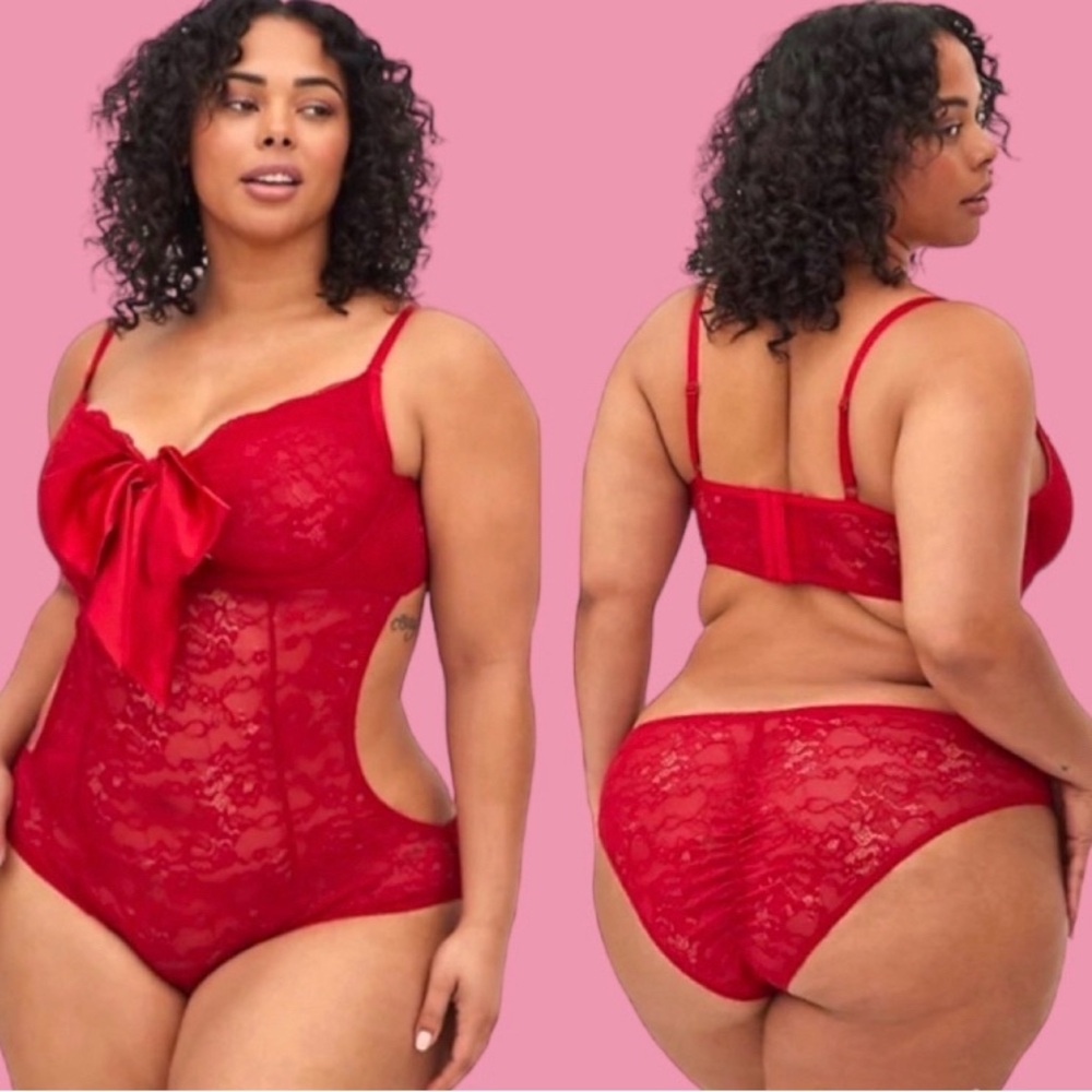 NEW Torrid Red Bow Lingerie Lace Bodysuit 2X , 3X Valentine’s Day underwire